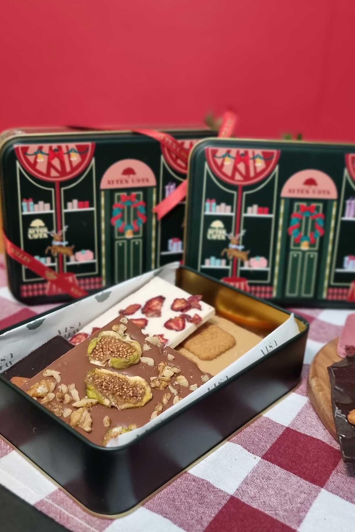 Yeşil yılbaşı temalı artizan çikolata