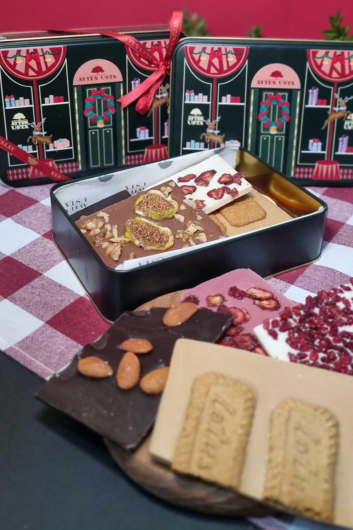 Yeşil yılbaşı temalı artizan çikolata