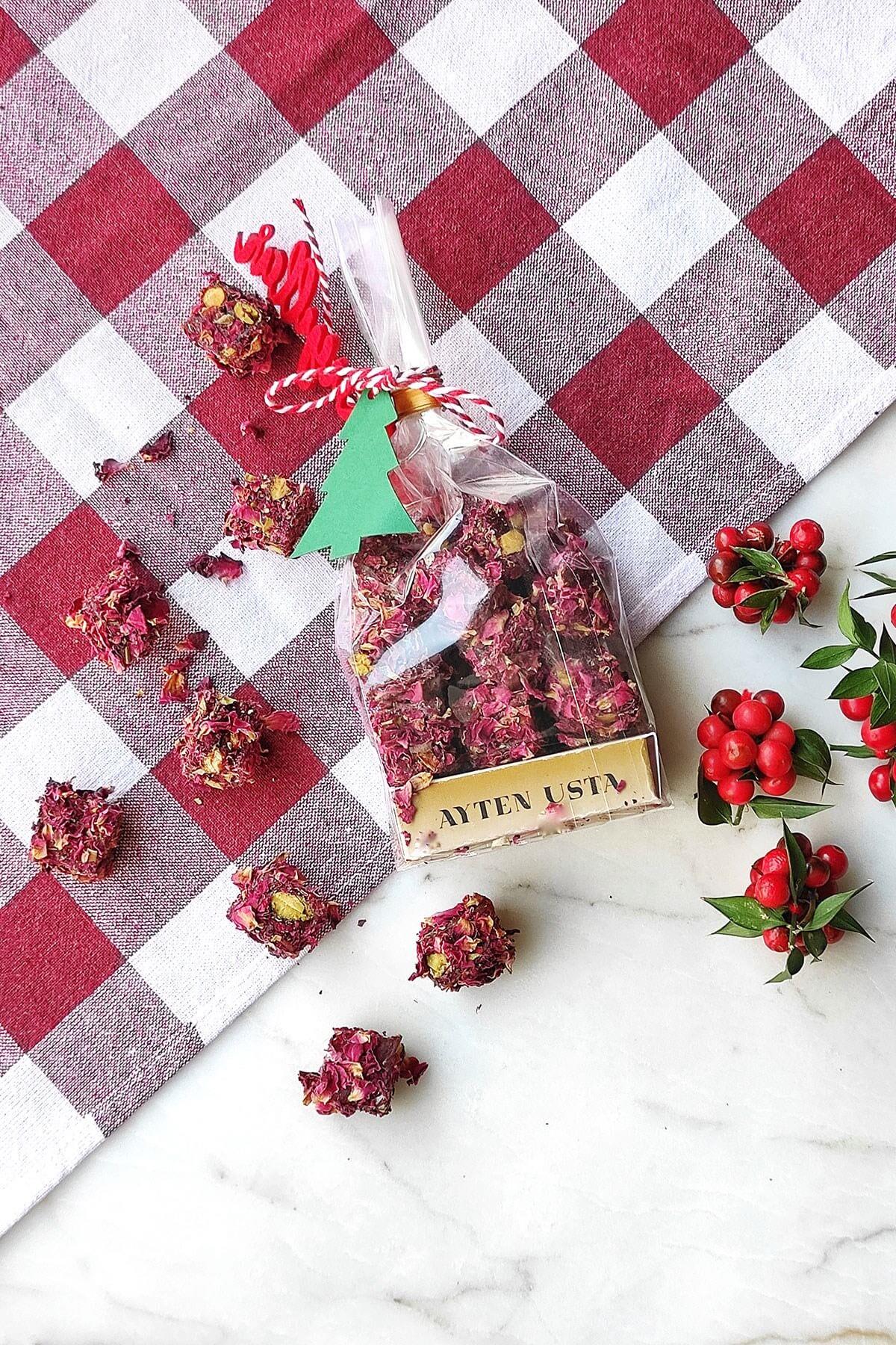 Gül Yapraklı Lokum